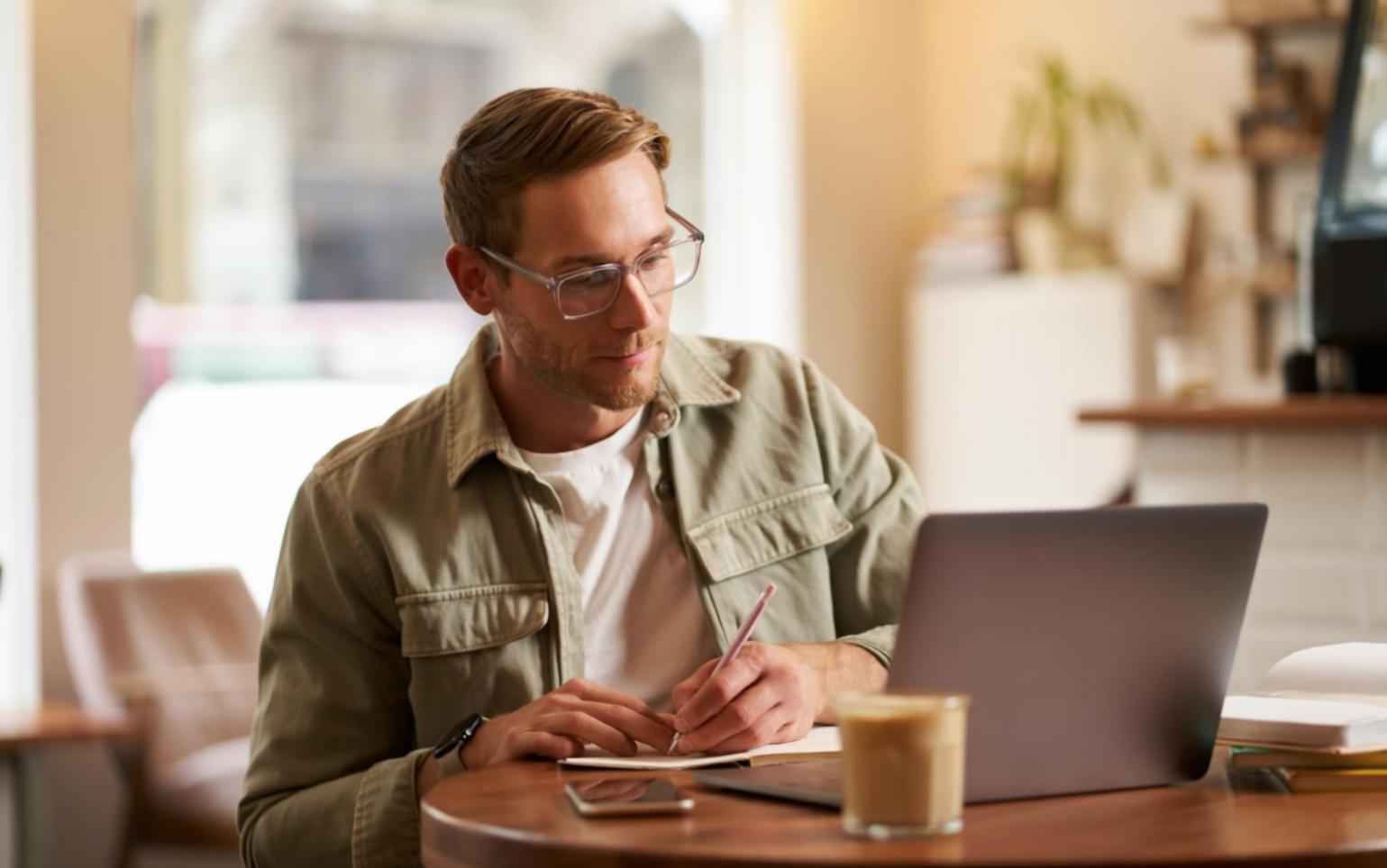 Digitale Analysewerkzeuge und Software